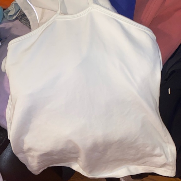 Lululemon tank - Picture 1 of 3